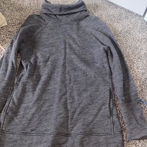 Lululemon sweatshirt
